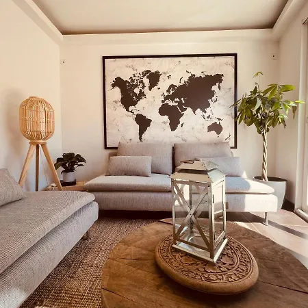 Apartment Maison De Village Ecusson: Spacious Center Retreat With Terrace Nimes