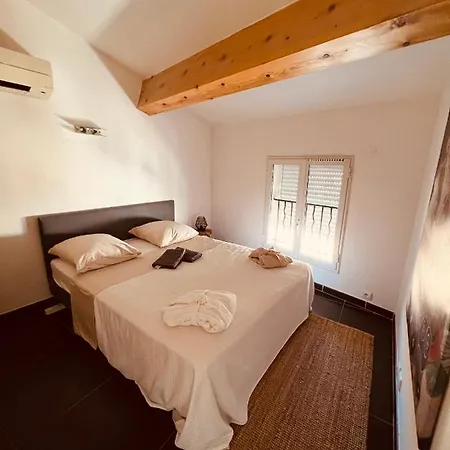 Maison De Village Ecusson - Entier - 160m2 - 4chambres - Centre - Terrasse - Climatise Apartmán Nîmes